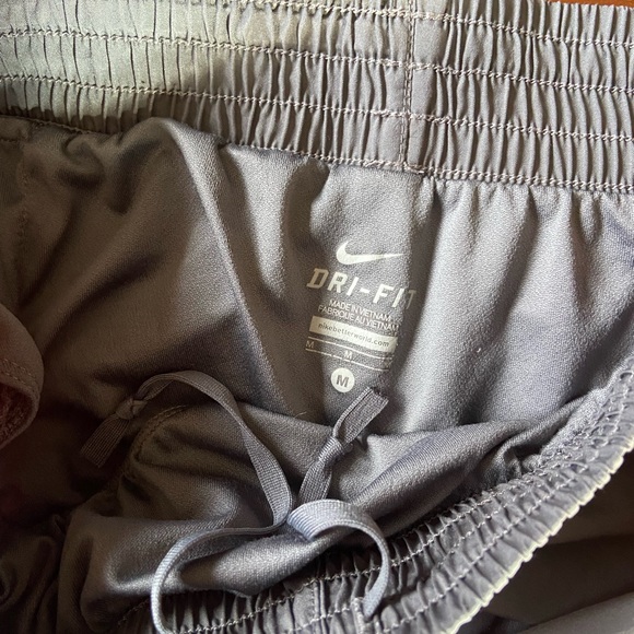 Nike Running Shorts - Picture 5 of 5